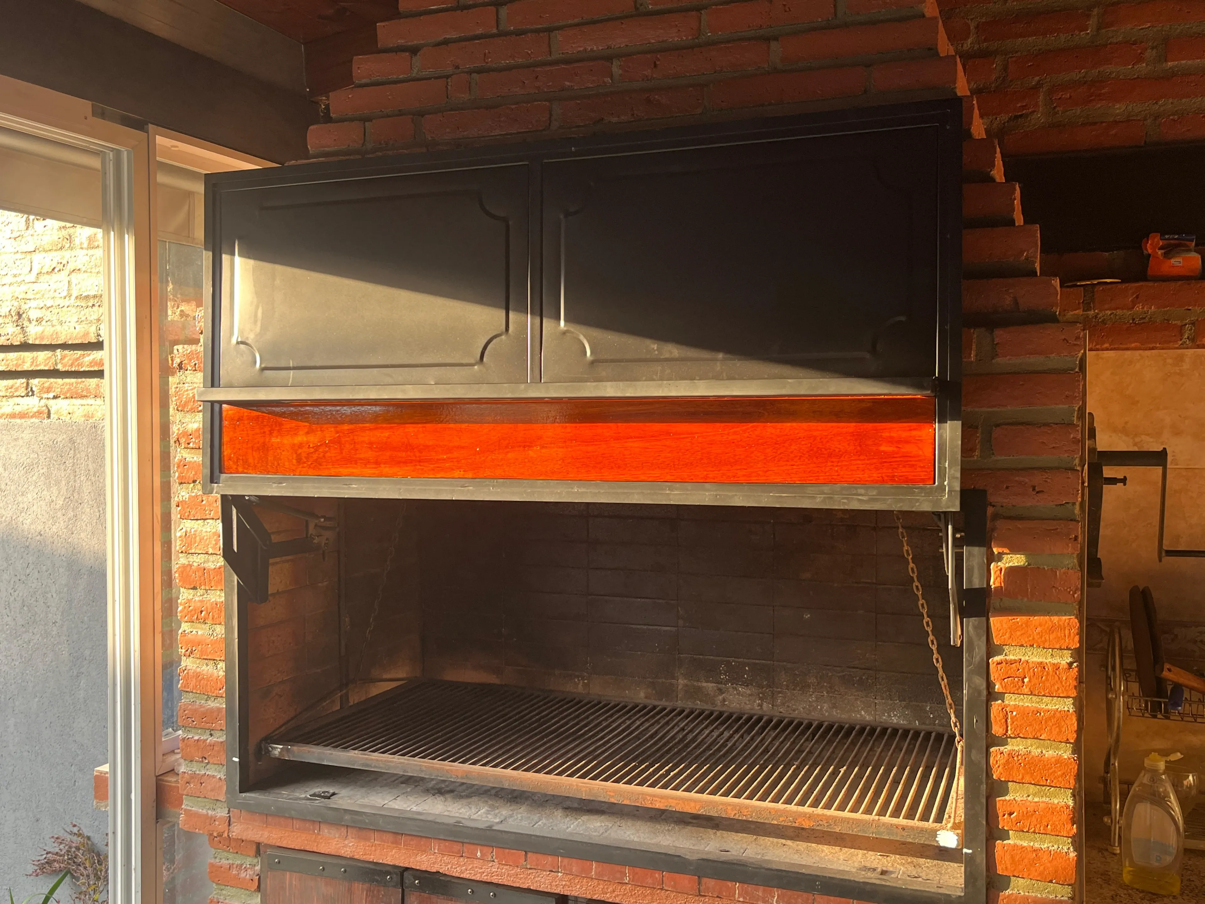 Frente de asador fabricado por Herrería Valdez.Luis 2